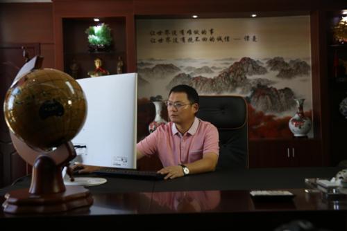 永雄集团董事长谭曼会成长经历,永雄集团创始人兼董事长谭曼