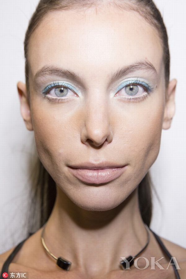 2022春夏时装周妆容,伦敦时装周2021春夏秀场