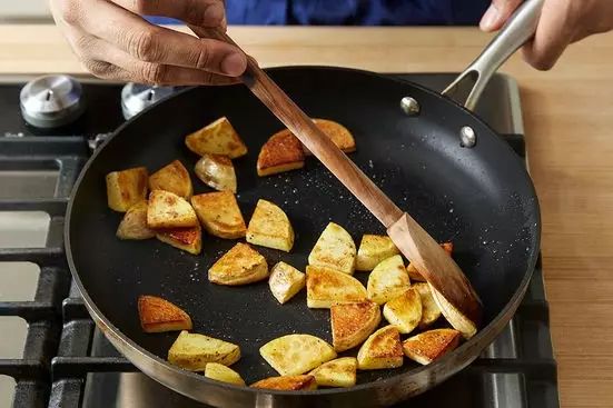 教你如何做西餐牛排,苹果西餐怎么做好吃