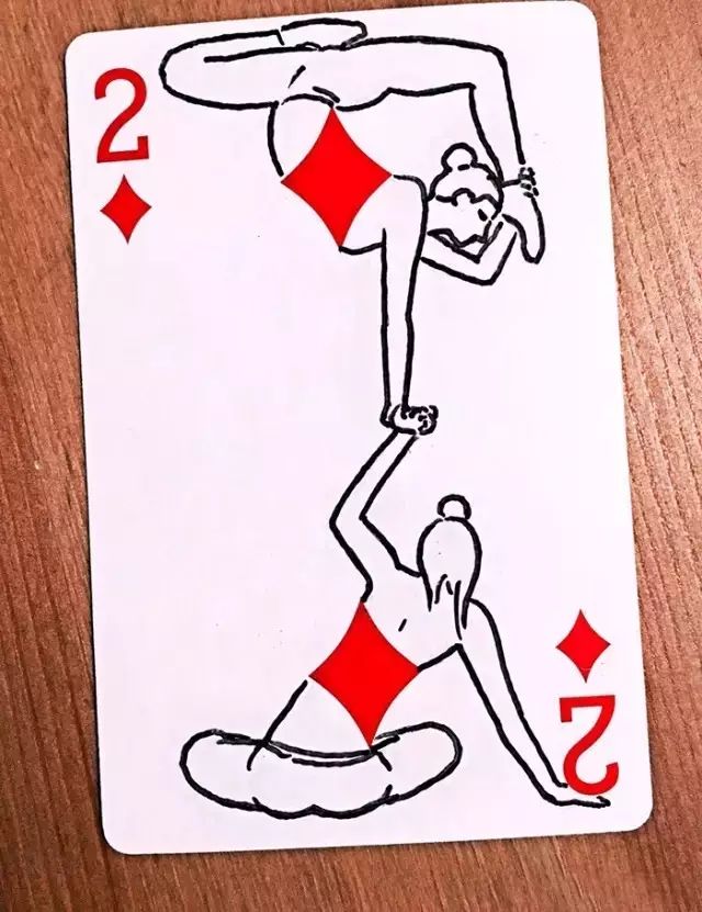 超治愈！数学系大叔用扑克牌画出有趣又暖心的漫画，脑洞折服了整个朋友圈！