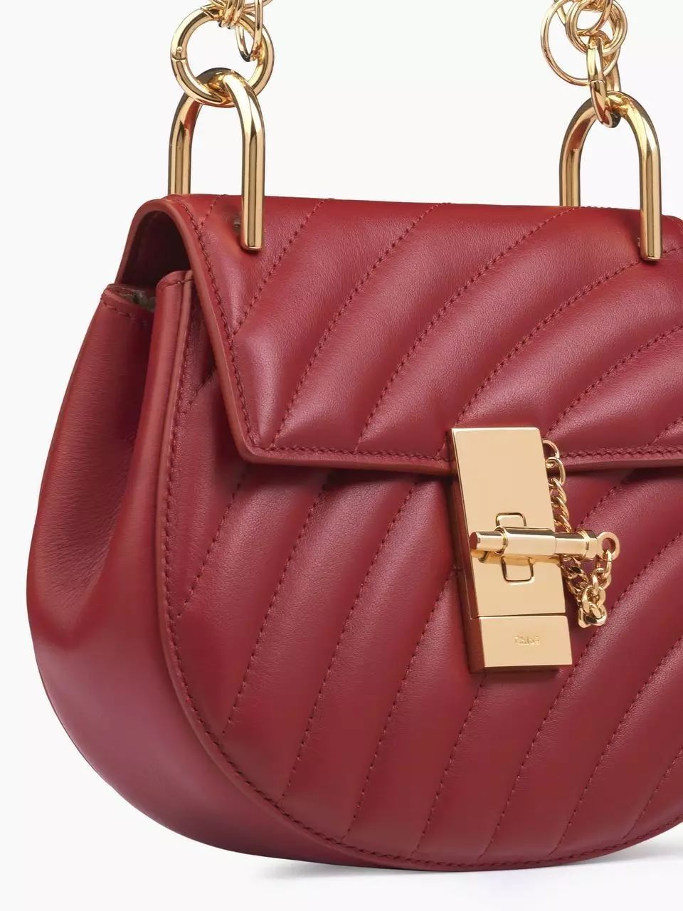 刘雯唐嫣同款小猪包,刘雯背的新款包是什么品牌