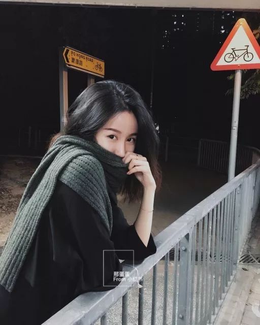 acne围巾的搭配,acne围巾哪个颜色好看