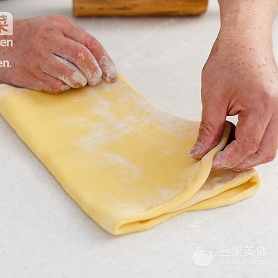 榴莲酥的做法烤箱空气炸锅,榴莲酥的做法微波炉