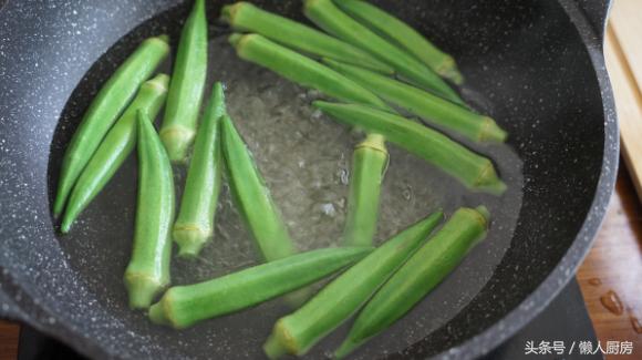 秋葵怎么做又脆又香,秋葵怎么做吃起来脆