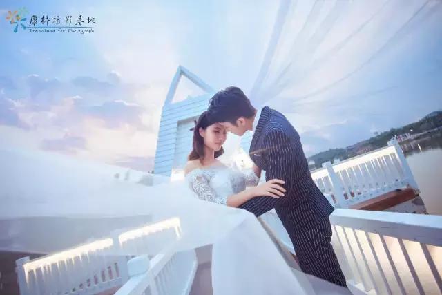 在最美的年纪留下美好的瞬间,在人生中最美的年华遇见最美的你