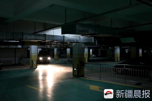 乌鲁木齐小区不让业主停车怎么办,乌鲁木齐小区地面不允许停车了吗