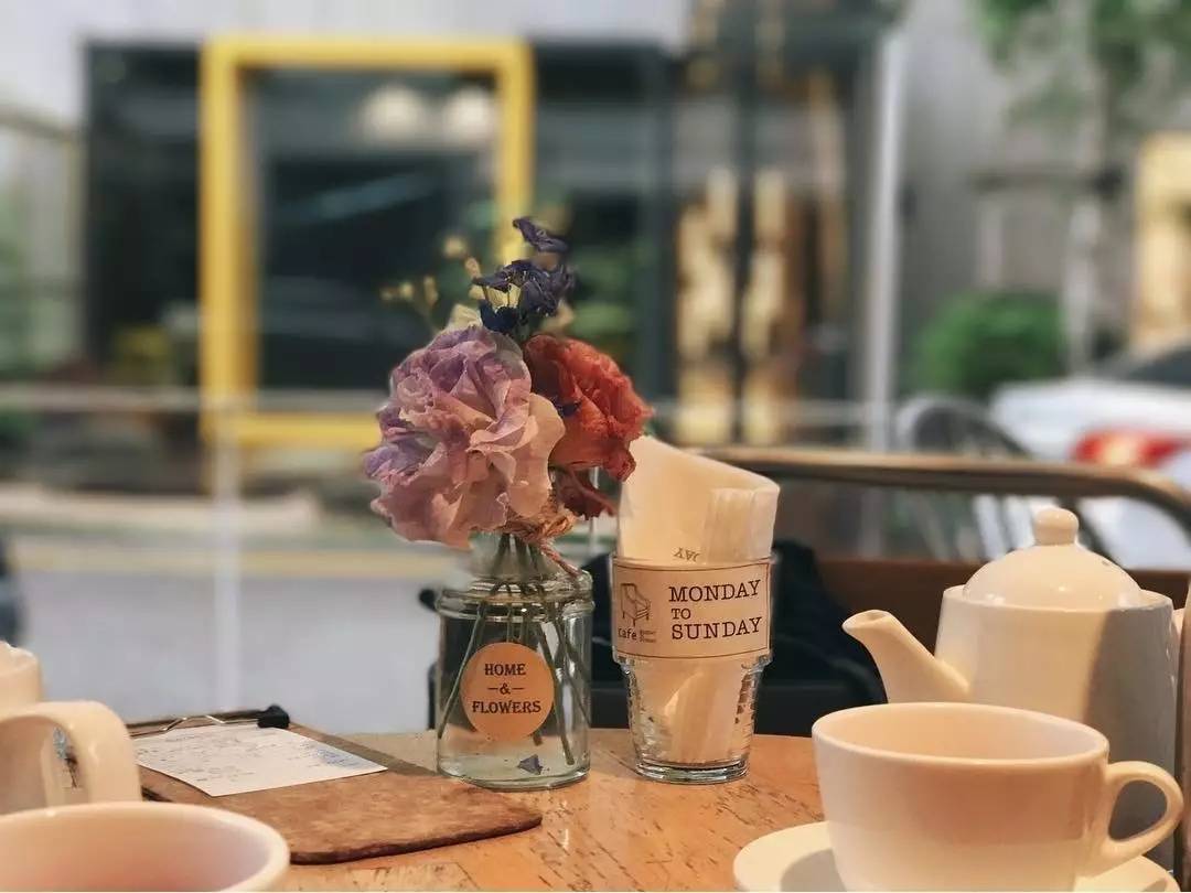 那些爱晒照片的女人,韩国好看的咖啡馆拍照