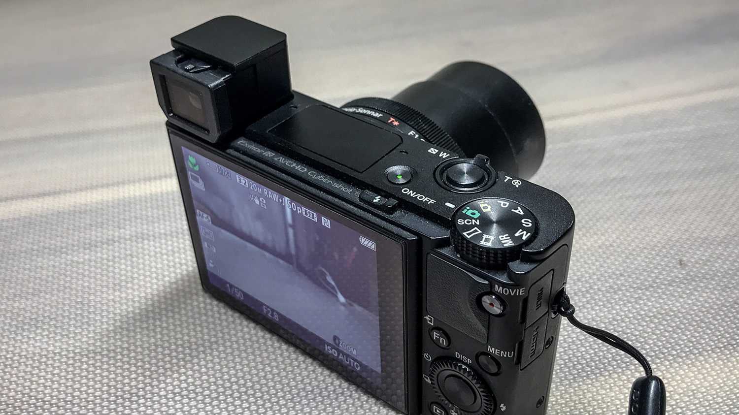 全能口袋备机——索尼黑卡三SONYRX100M3，最爱的备机没有之一