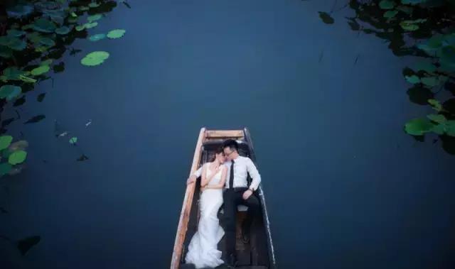 在最美的年纪留下美好的瞬间,在人生中最美的年华遇见最美的你