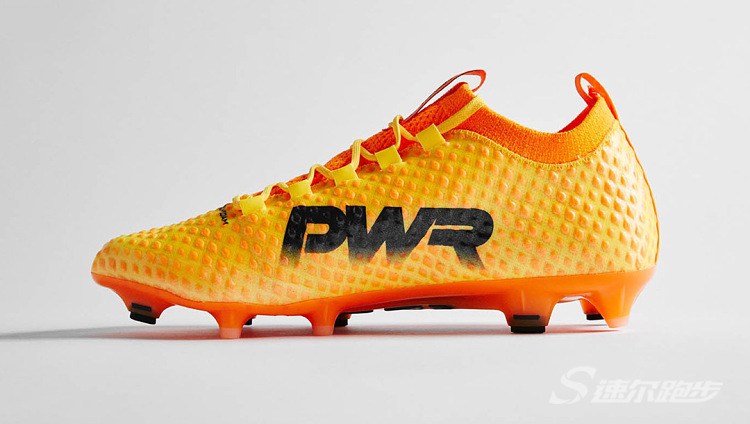 彪马最强实战球鞋,彪马又帅又能打的足球鞋