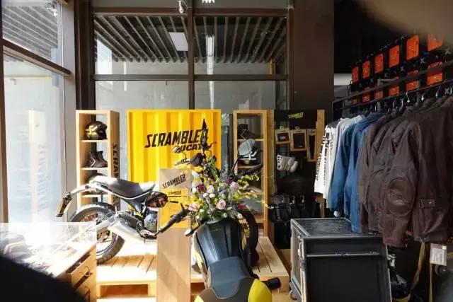 杜卡迪multistrada950坐姿,杜卡迪multistrada报价