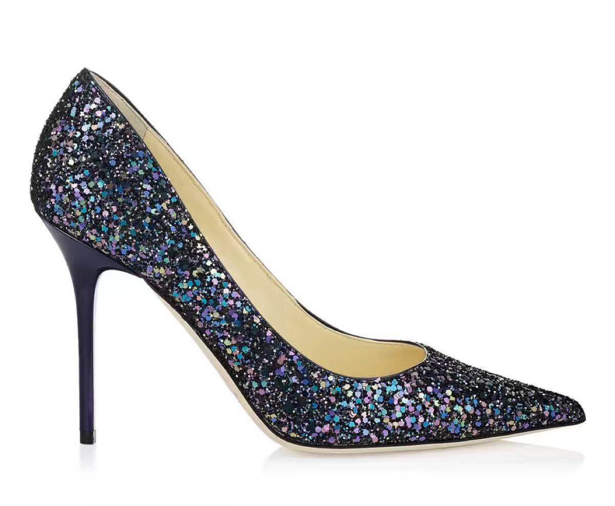 新买的高跟鞋怎么避免磨脚小妙招,高跟鞋前面很硬磨脚怎么办