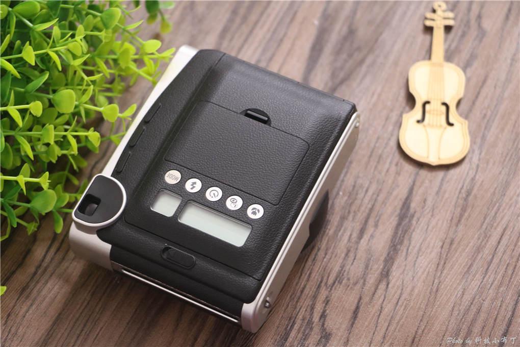 富士拍立得mini90测评,富士mini90全家福