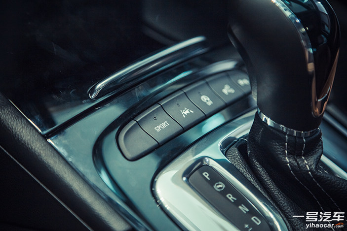 新君威深度试驾,新君威混动评测