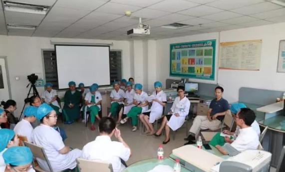 成立宫颈疾病南疆诊治中心、远程会诊中心，浙大妇院支援南疆医疗发展，诉说民族情深