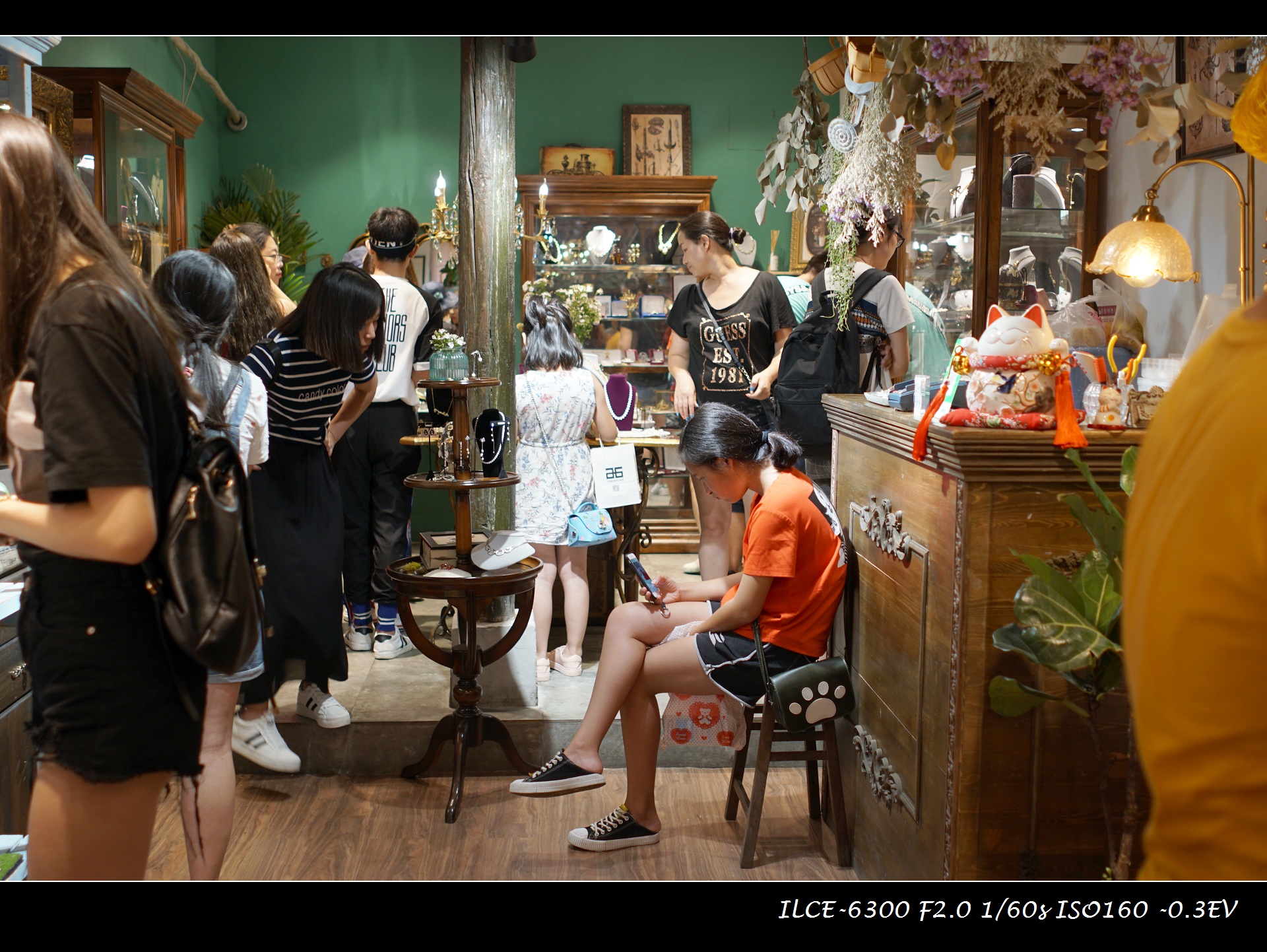 索尼微单a6000和a6300,索尼a6300微单摄影入门教程