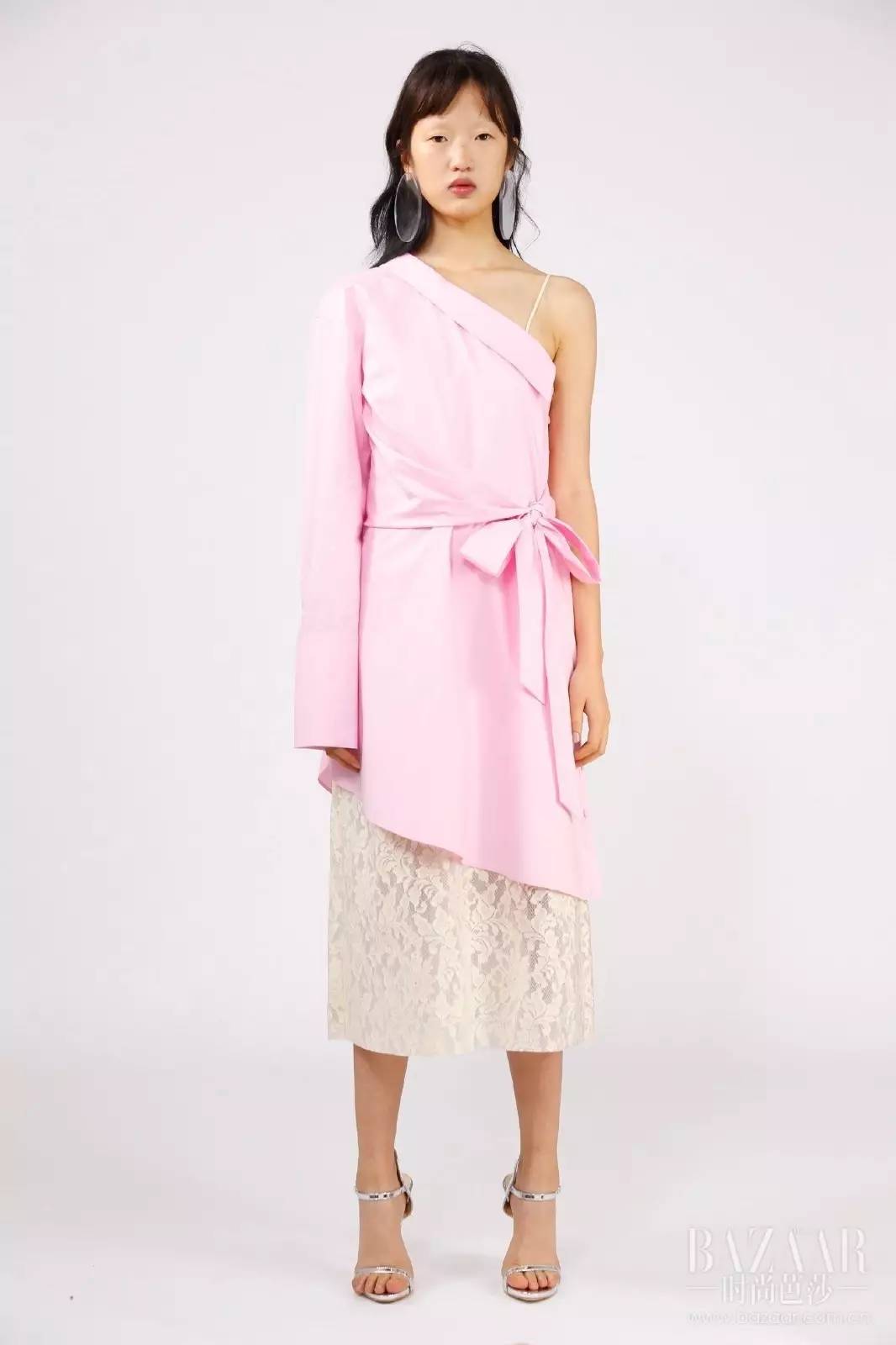 趁这6个小众品牌连衣裙还没烂大街,跟宋茜赵丽颖穿起来过夏天!