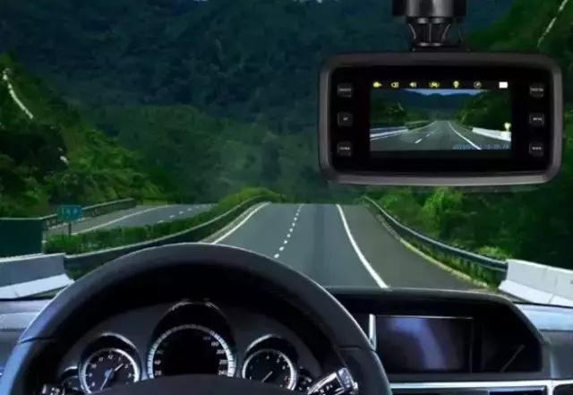 流媒体行车记录仪怎么挑选,如何挑选360度全景行车记录仪