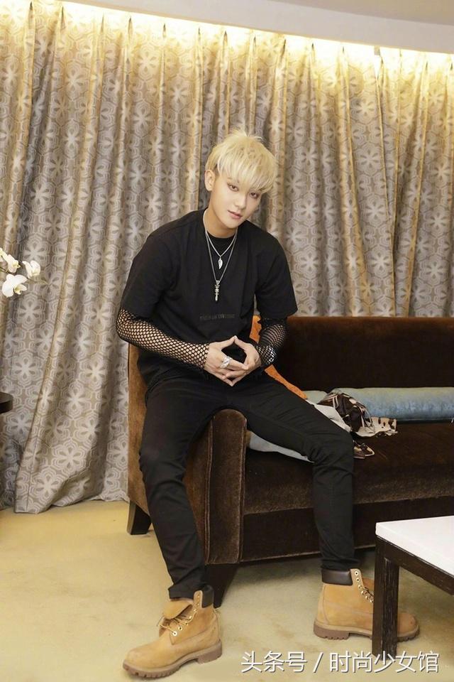 鹿晗小井的蕾丝衫张翰的渔网袜，不是战狼依然够帅