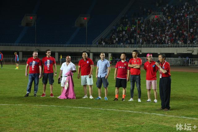 2017世界球迷大会：同一个主场同一声呐喊！