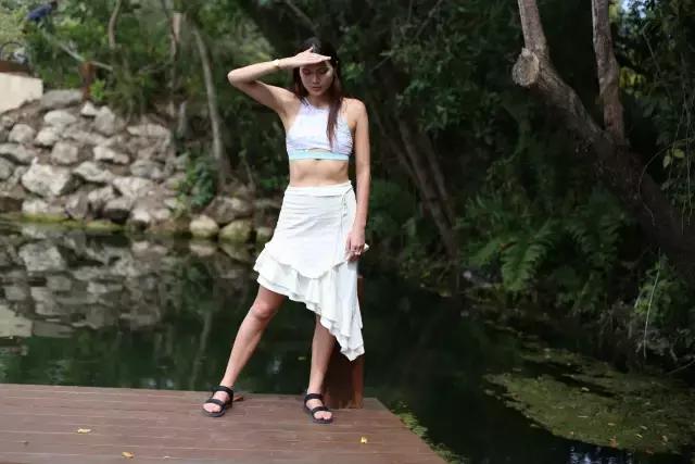 无论狂风暴雨还是烈日炎炎，穿上Teva都能从容面对！