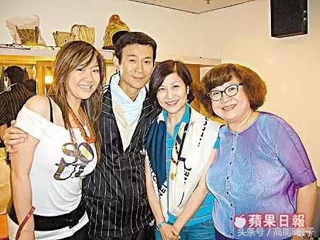 涔愭槗鐜叉浘鍔辩弽涓や汉璋佸彛纰戝ソ,涔愭槗鐜叉浘鍔辩弽tvb灞卞ご鏂囧寲