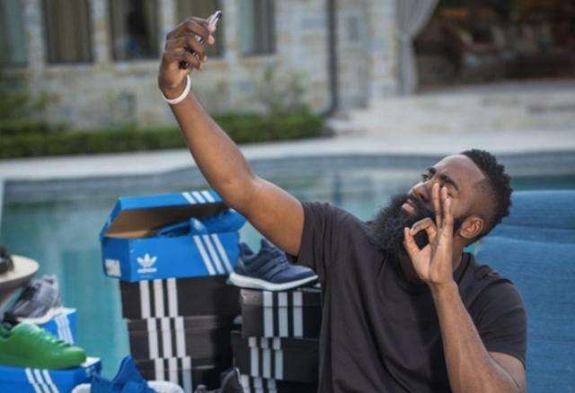 nba球衣阿迪换耐克,nba为啥要和阿迪达斯解约