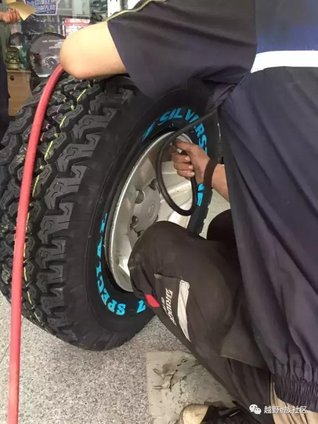 丰田陆霸3400是05年的车,05年路霸3400