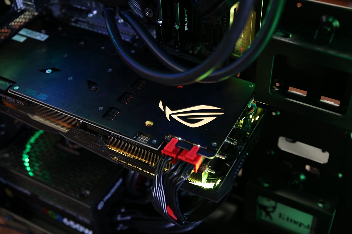 *力暴**拆解ROGGTX108011Gbps显卡评测