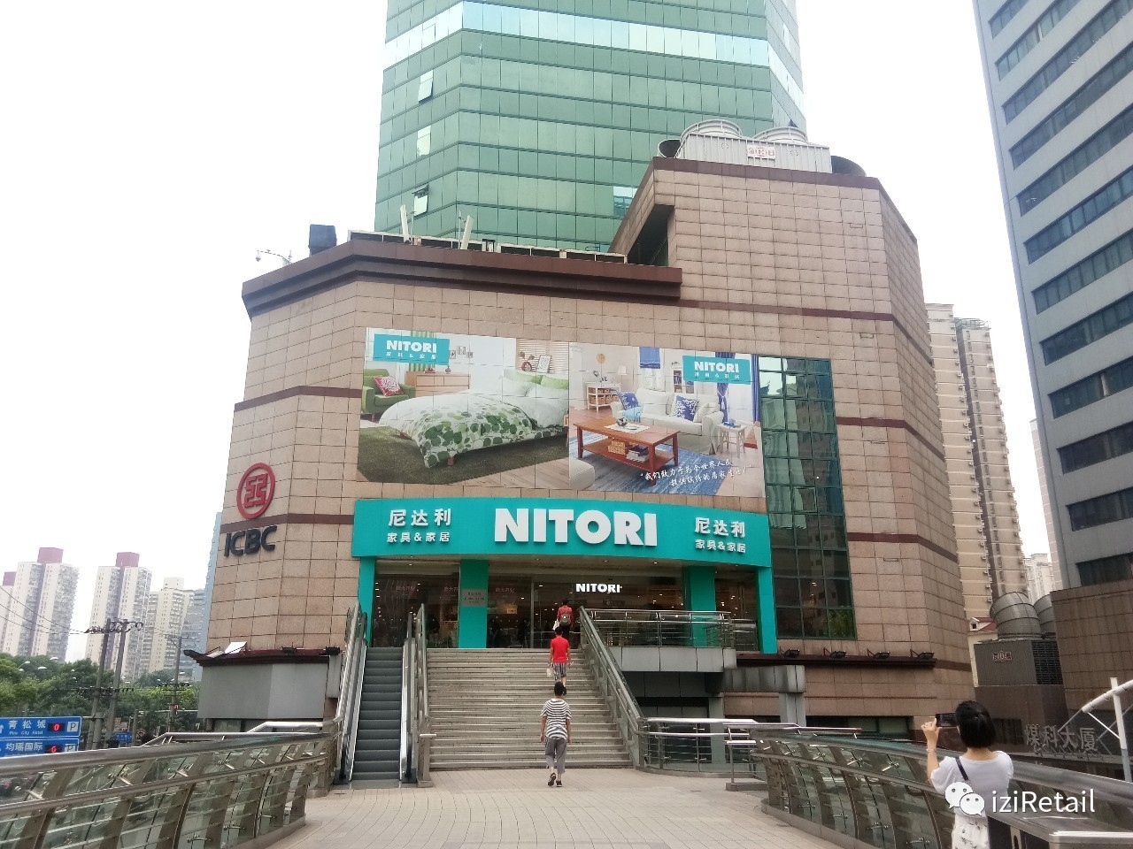 这家跟着魔都天气爆热起来的日本家居店，降温了吗？｜iziRetail快报