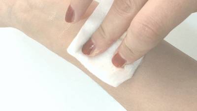 卸妆油卸妆膏卸妆水哪个不伤皮肤,卸妆油卸妆膏哪个用得慢