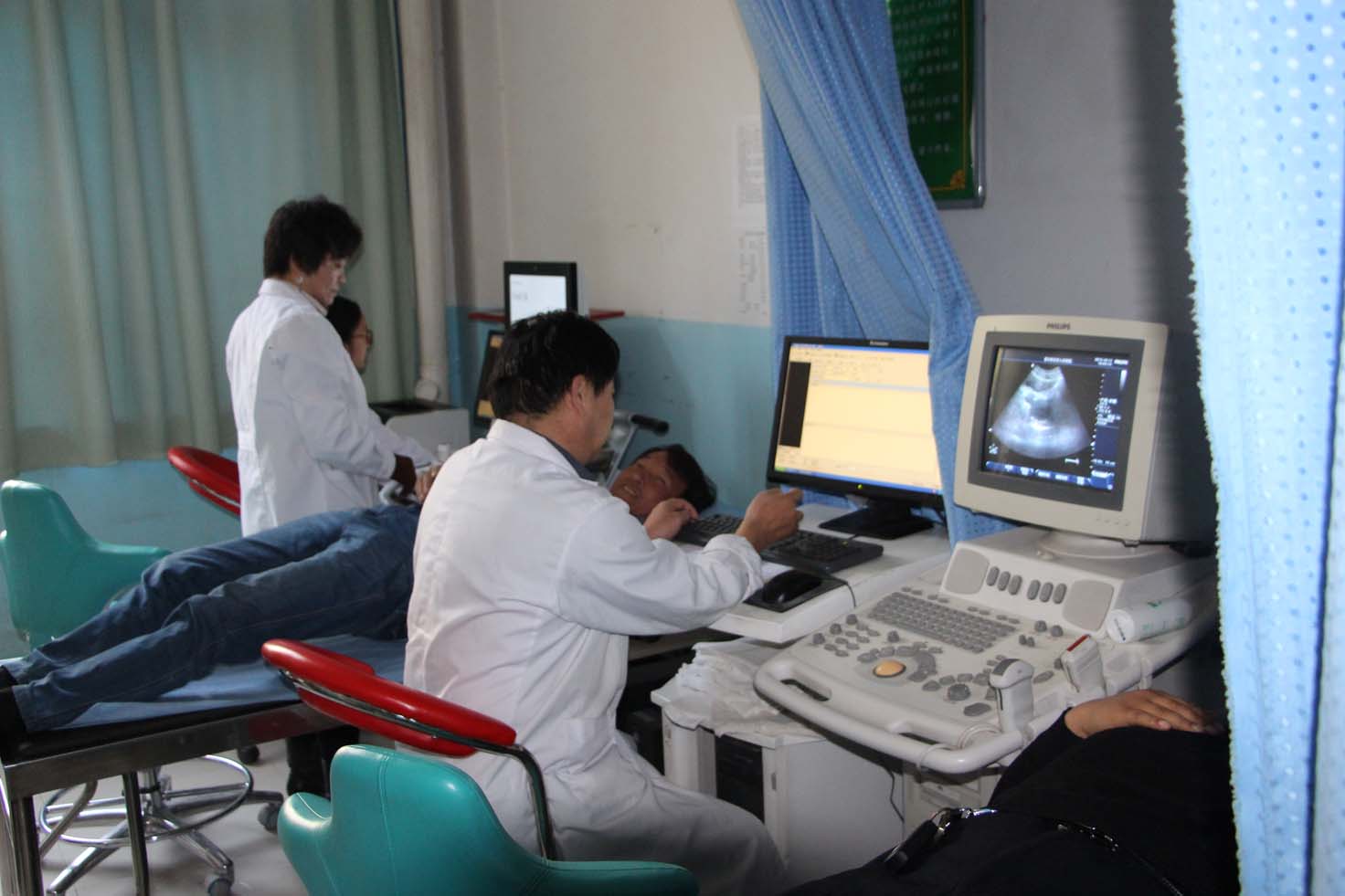 别聊战狼2了,来了解一下基层医生对丙肝的认知度吧,这可是直接影响你的