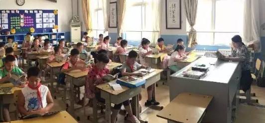 推进英语持续默读80多天，这位老师是如何做到使学生“从不想读书，到不读不行”？