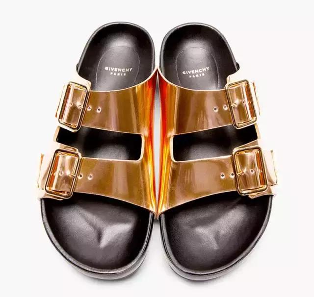 夏天最适合穿的拖鞋男,直男青年鞋子穿搭