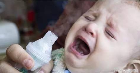 几个月大的宝宝呛奶窒息死亡,宝宝喝药呛到没呼吸了
