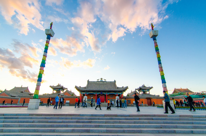 天堂草原锡林郭勒歌词及对白,真正的内蒙古锡林郭勒大草原