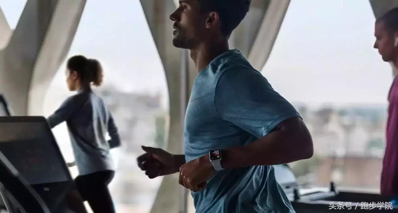 大热天跑步效果好么,跑步机跑步新手要注意哪些
