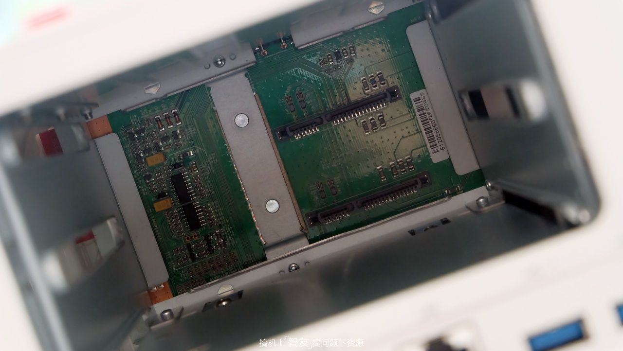 下片、存片、播片！这个NAS设备一机顶三用