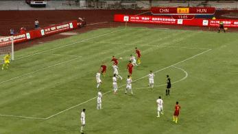 这里像巴西这里是额敏这里有个一球成名孩子叫叶尔凡