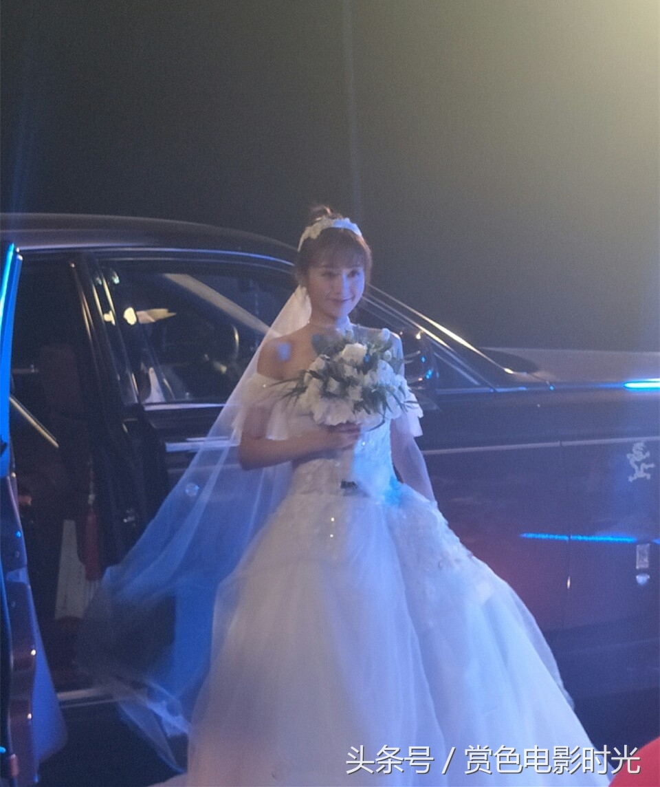 刘宪华穿全黑look,刘宪华穿棉服视频