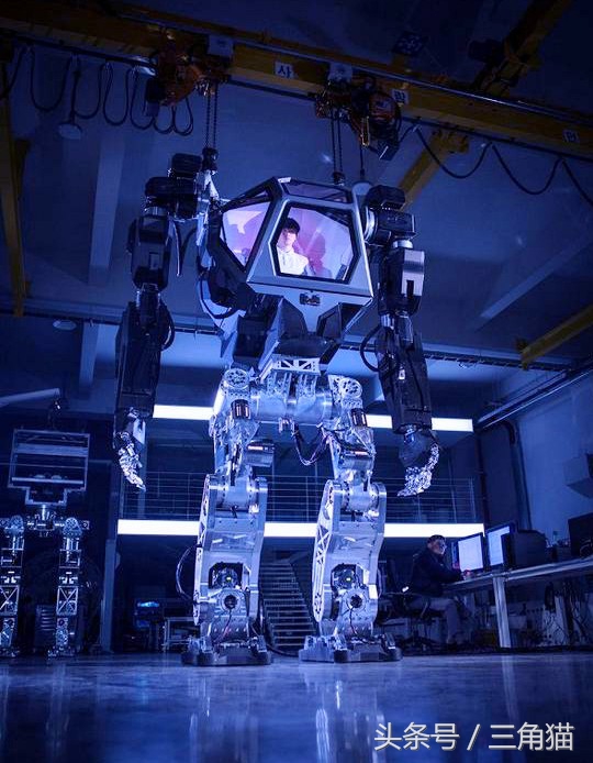 环绕太平洋第一代机甲,环太平洋中国第一代机甲