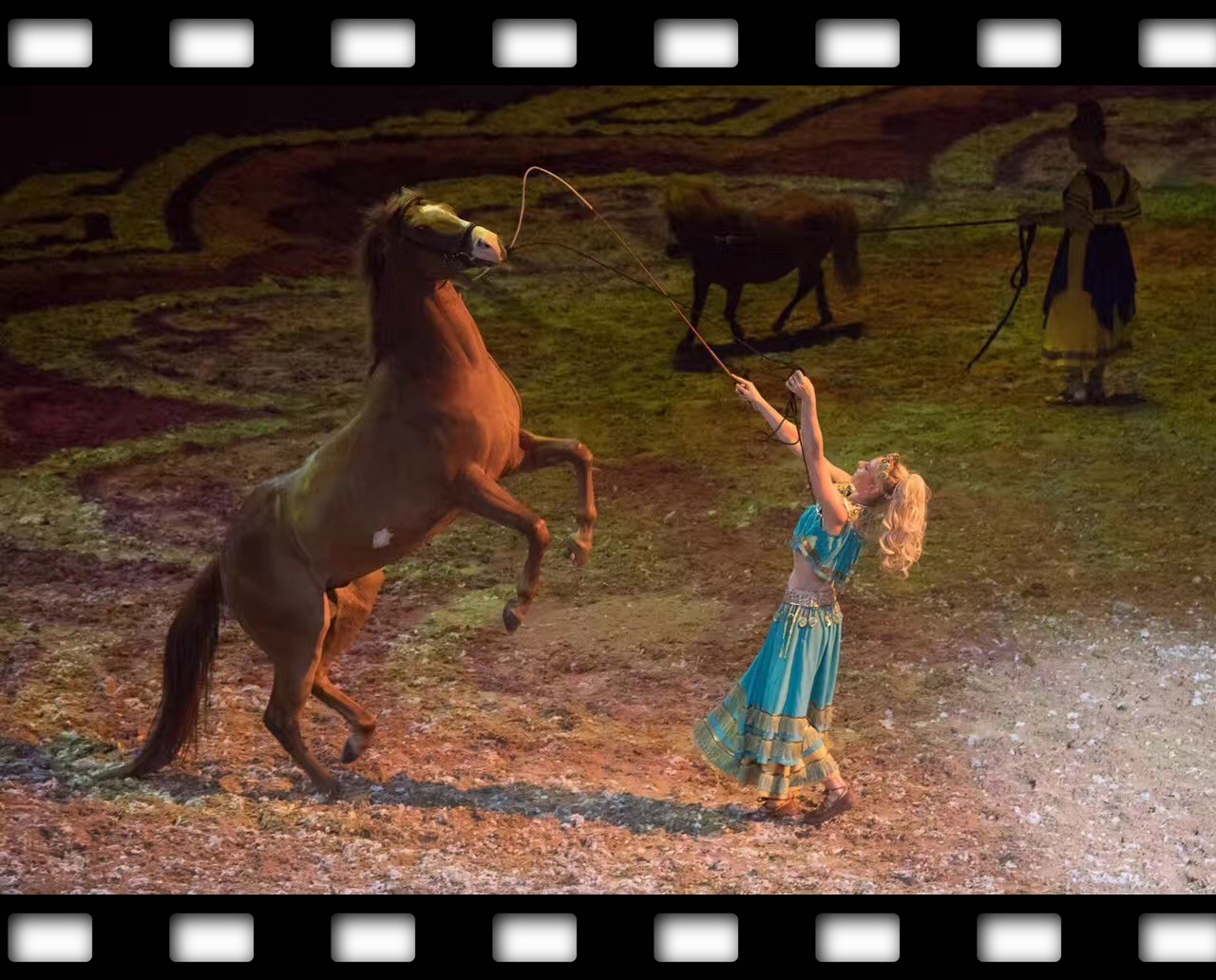 鸟巢见，魔幻巨制现场版电影，马秀特洛伊，堪比战狼2