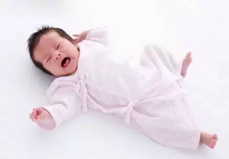 宝宝晚上哭闹不睡觉怎么办3个月,宝宝到晚上哭闹不睡觉怎么回事