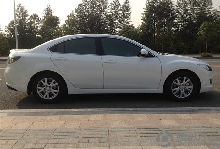 睿翼2.0精英版和豪华版有什么区别,睿翼2011款2.0l自动精英版配置