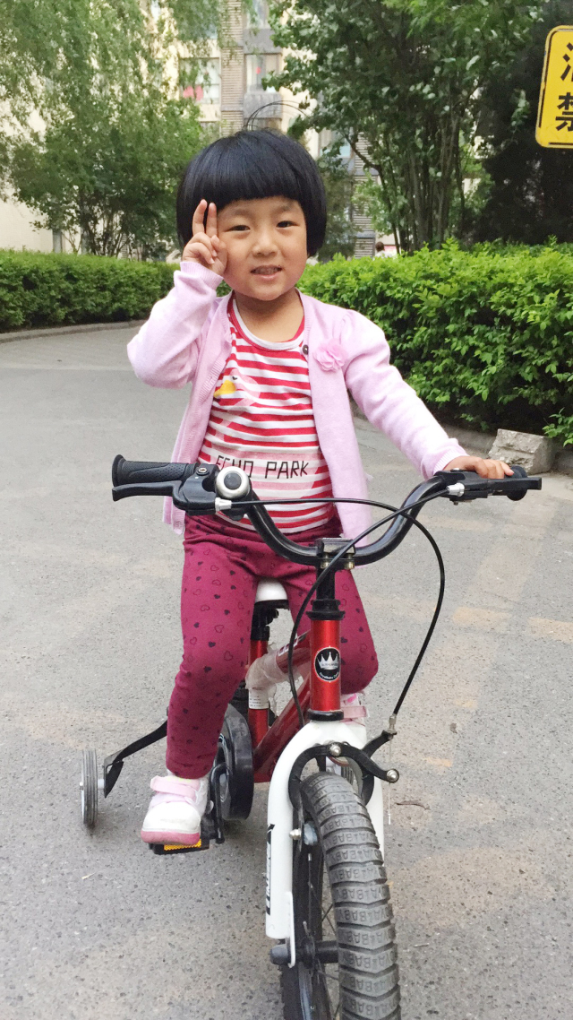 乐优特明星小学员之—泡泡