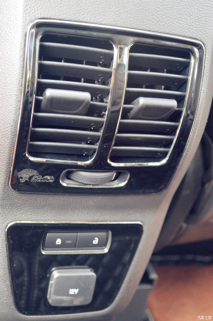 福特翼虎1.6两驱上路实测,新福特翼虎无尽之旅探索冬日秘境