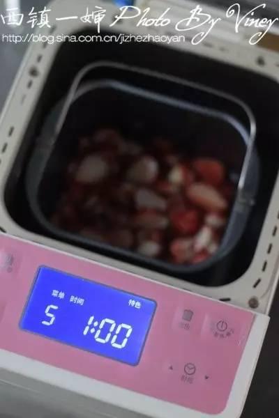 材料洗一洗切一切扔进面包机，无添加的香浓健康果酱2小时出炉！