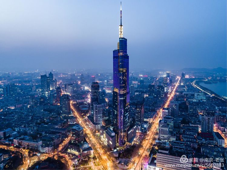 江苏第一高楼紫峰大厦,江苏南京市紫峰大厦