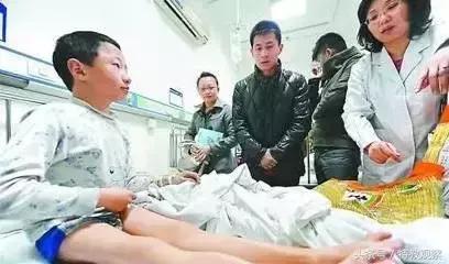 小孩脆骨症怎么治疗,脆骨症孩子