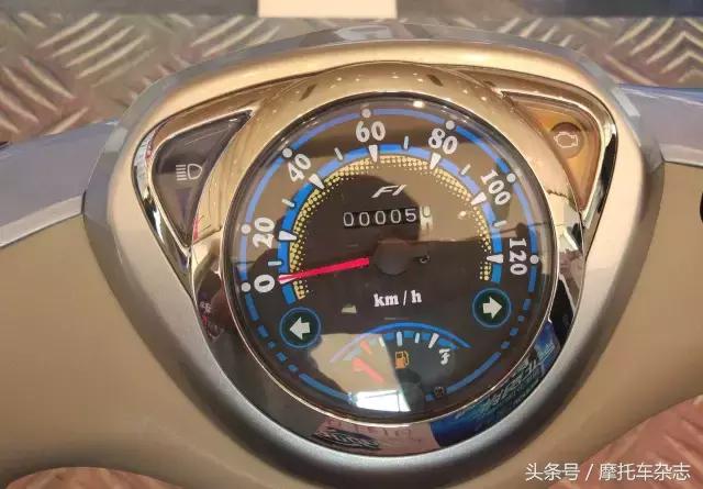 老款五羊本田125摩托车新车视频,2022年五羊本田佳御新车发布